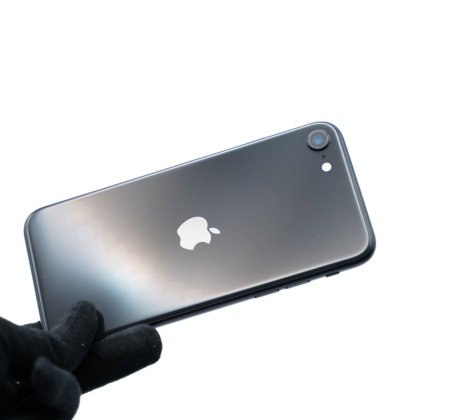 iPhone SE 2022 б/у Состояние "Хороший"