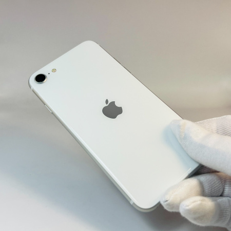 iPhone SE 2020 б/у Состояние "Отличный"